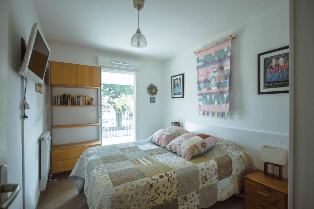 Chez Martin - Spacieux Appartement Climatise Proche De La Plage ลา กร็องเดอ-ม็อต ภายนอก รูปภาพ