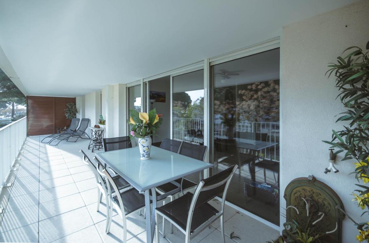 Chez Martin - Spacieux Appartement Climatise Proche De La Plage ลา กร็องเดอ-ม็อต ภายนอก รูปภาพ