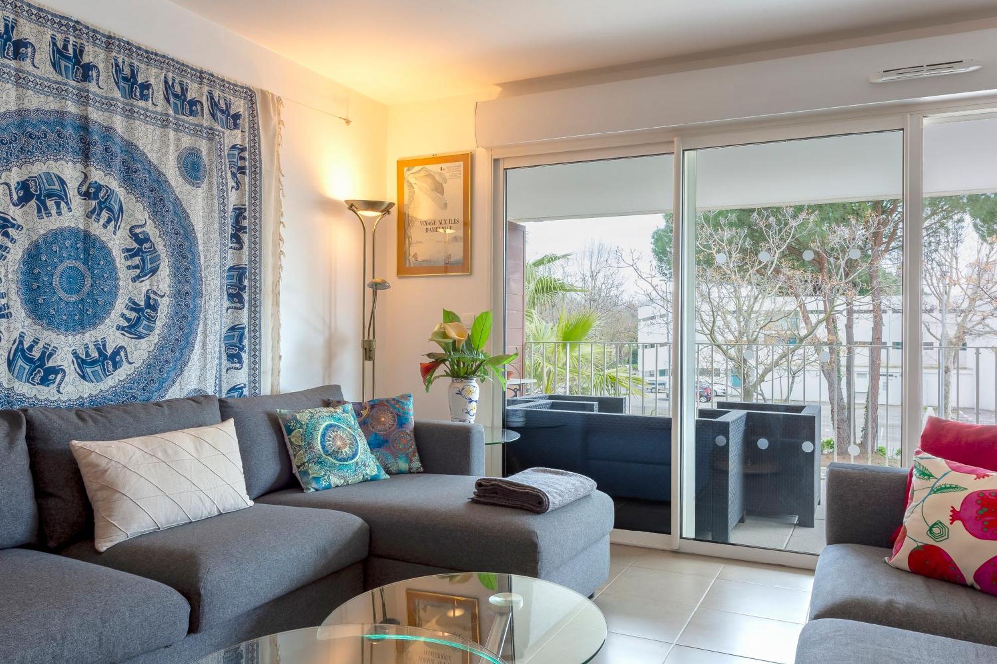 Chez Martin - Spacieux Appartement Climatise Proche De La Plage ลา กร็องเดอ-ม็อต ภายนอก รูปภาพ