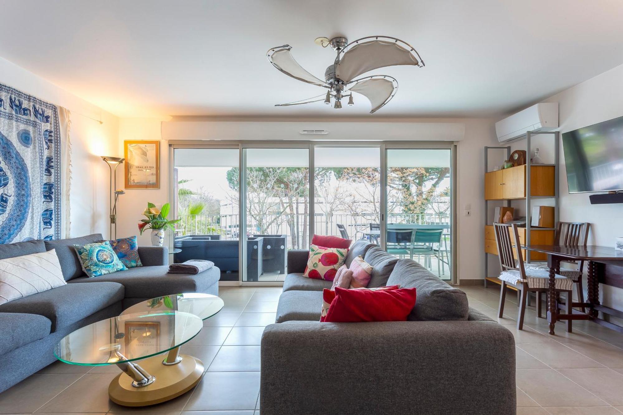 Chez Martin - Spacieux Appartement Climatise Proche De La Plage ลา กร็องเดอ-ม็อต ภายนอก รูปภาพ